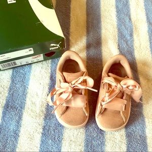 Puma pink girls sneakers